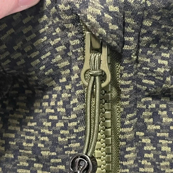Lululemon Define Jacket 4 Black Brave Dark Olive Green - Picture 8 of 15